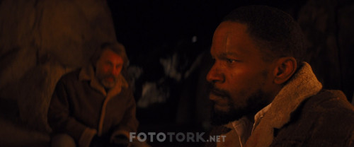 Django.Unchained.2012.BluRay.1080p.x264.AC3.DUAL.TR.ENG.TORK.mkv_snapshot_00.48.48.550.jpg