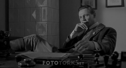 Schindlers.List.1993.BRRip.XviD.TRDUB.TORK.avi_snapshot_00.13.55.378.jpg