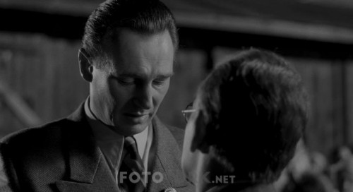 Schindlers.List.1993.BRRip.XviD.TRDUB.TORK.avi_snapshot_02.59.05.309.jpg
