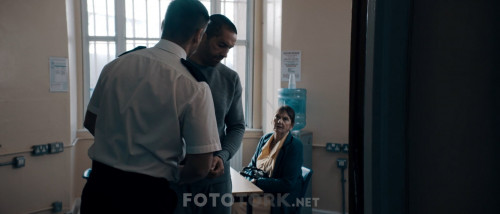 Intikam.Avengement.2019.BluRay.1080p.H264.AC3.DUAL.TR-ENG.TORK.mkv_snapshot_00.25.53.378.jpg