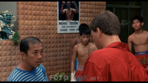 Kickboxer.1989.NF.720p.WEB-DL.x264.DUAL.TR-ENG.TORK.mkv_snapshot_00.22.45.572.jpg