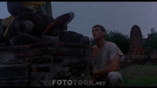 Kickboxer.1989.NF.720p.WEB-DL.x264.DUAL.TR-ENG.TORK.mkv_snapshot_01.13.14.724.jpg