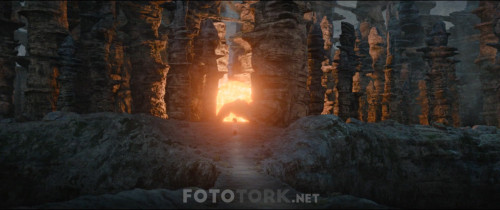 Iron.Sky.The.Coming.Race.2019.BluRay.1080p.x264.AC3.DUAL.TR-ENG.TORK.mkv_snapshot_01.02.45.099.jpg