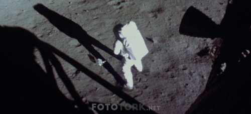 Apollo.11.2019.BluRay.1080.x264.AC3.DUAL.TR-ENG.TORK.mkv_snapshot_00.57.04.217.jpg