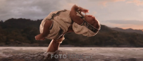 Bahubali.The.Beginning.2015.BluRay.720p.x264.AC3.TRDUB.TORK.mkv_snapshot_00.08.35.125.jpg