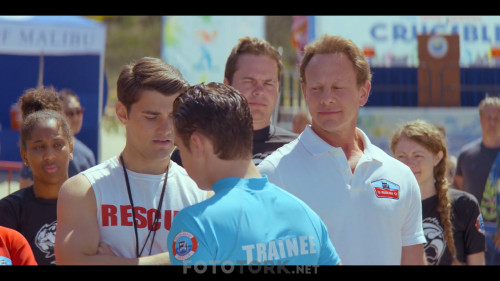 Malibu.Rescue.2019.NF.1080p.WEB-DL.E.AC3.DD5.1.DUAL.TR-ENG.TORK.mkv_snapshot_01.02.18.217.jpg