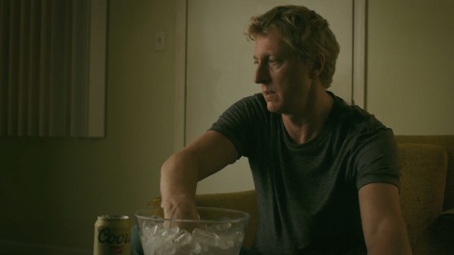 S02.E01-Cobra-Kai---Merhamet-Kisim-2.mkv_snapshot_07.26.988.jpg