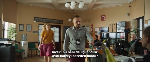 Acemi.Cinayet.Masasi.In.for.a.Murder.W.jak.morderstwo.2021.NF.720p.WEB-DL.x264.DD5.1.E.AC3.DUAL.TR-ENG.TORK.mkv_snapshot_00.20.23.294.jpg