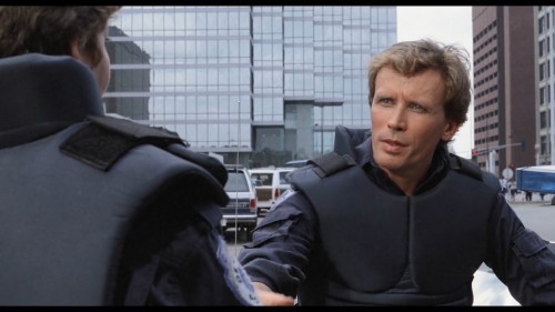 RoboCop.1987.ARROW.REMASTERED.DC.720p.BluRay.x264.DUAL.AC3.TR-ENG.TORK.mkv_snapshot_00.14.38.518.jpg
