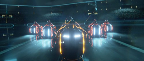 Tron.Efsanesi.Tron.Legacy.2010.BluRay.1080p.x264.DD5.1.E.AC3.DUAL.TR-ENG.TORK.mkv_snapshot_00.42.06.657.jpg