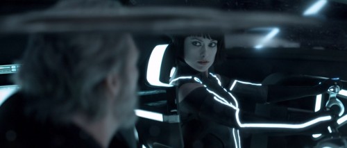 Tron.Efsanesi.Tron.Legacy.2010.BluRay.1080p.x264.DD5.1.E.AC3.DUAL.TR-ENG.TORK.mkv_snapshot_01.48.14.419.jpg