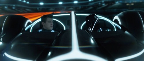 Tron.Efsanesi.Tron.Legacy.2010.BluRay.720p.x264.DD5.1.E.AC3.DUAL.TR-ENG.TORK.mkv_snapshot_00.46.03.536.jpg