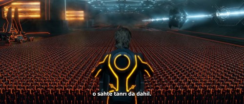 Tron.Efsanesi.Tron.Legacy.2010.BluRay.720p.x264.DD5.1.E.AC3.DUAL.TR-ENG.TORK.mkv_snapshot_01.36.46.416.jpg