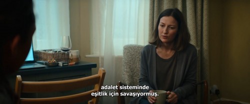 Bir.Ugradim.I.Came.By.2022.NF.WEB-DL.m1080p.x264.AC3.DUAL.TR-ENG.TORK.mkv_snapshot_01.13.52.708.jpg