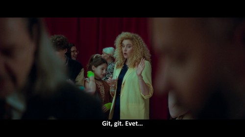 Beyaz.Gurultu.White.Noise.2022.NF.WEB-DL.1080p.x264.DD5.1.AC3.DUAL.TR-ENG.TORK.mkv_snapshot_01.45.44.974.jpg