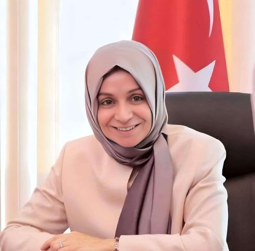AK-Parti-Ankara-Milletvekili-Leyla-Sahin-Usta.jpg