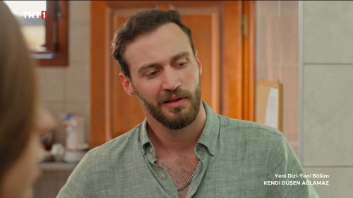 Kendi.Dusen.Aglamaz.S01.BL03.HDTvRip.1080i.H264.mp2.TORK.mkv_snapshot_01.24.29.471.jpg